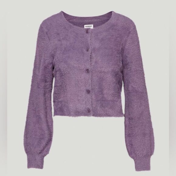 Aritiza Sunday Best Carmen Cardigan - Picture 2 of 10